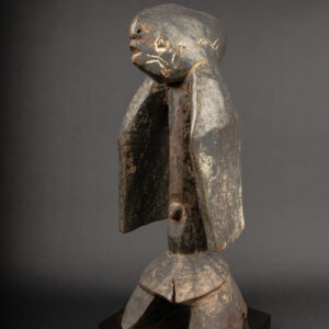 Mumuye sculpture