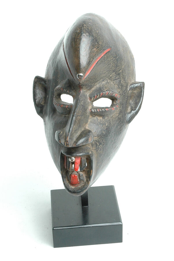 Kungang mask with red teeth