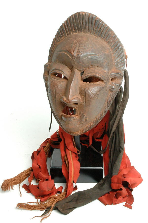 Kungang mask with damaged eye - Image 2