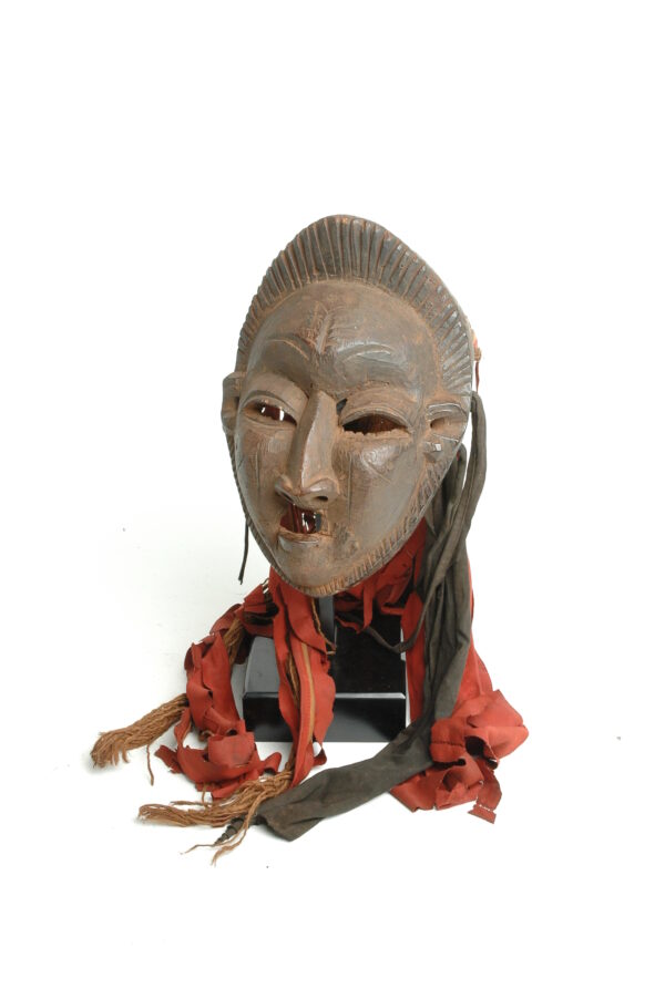 Kungang mask with damaged eye