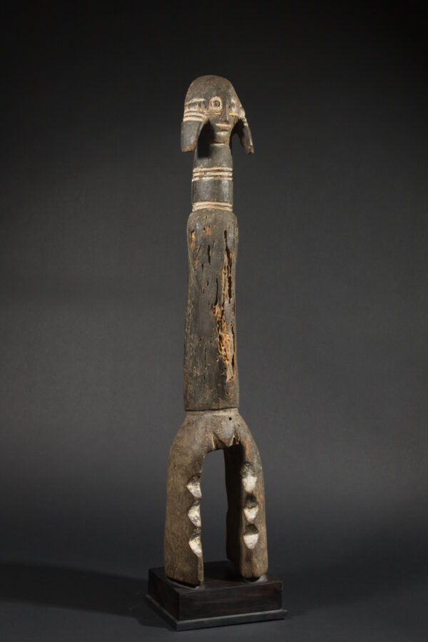 Iagalagana figure - Image 3