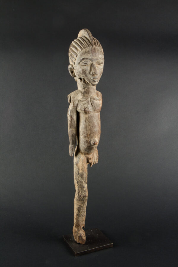 Thilbou manainni-sono human figure