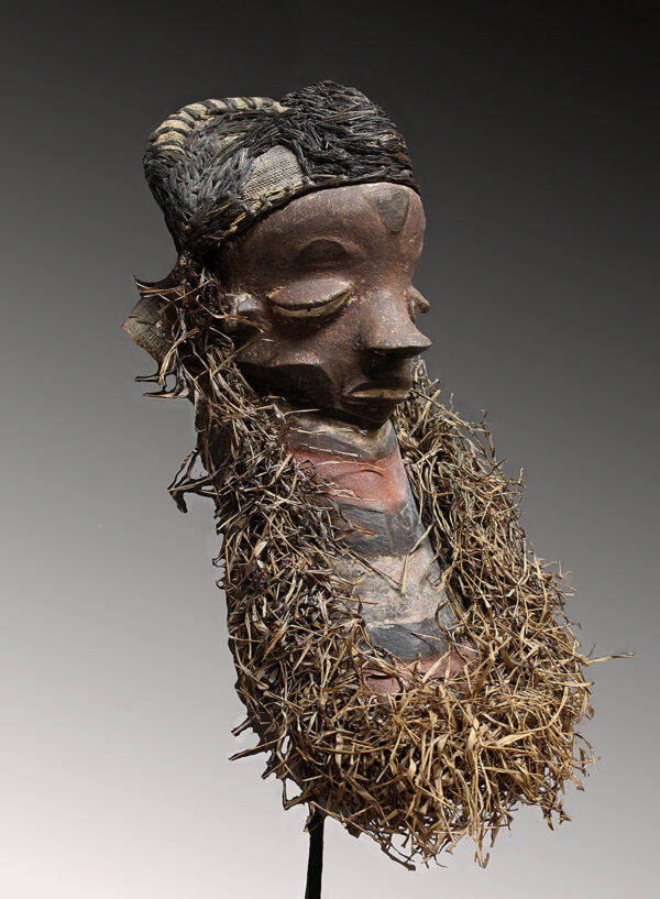 Pende Giwoyo Mask