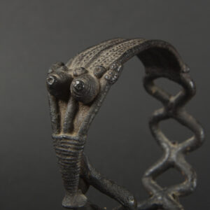 Gan arm ornament