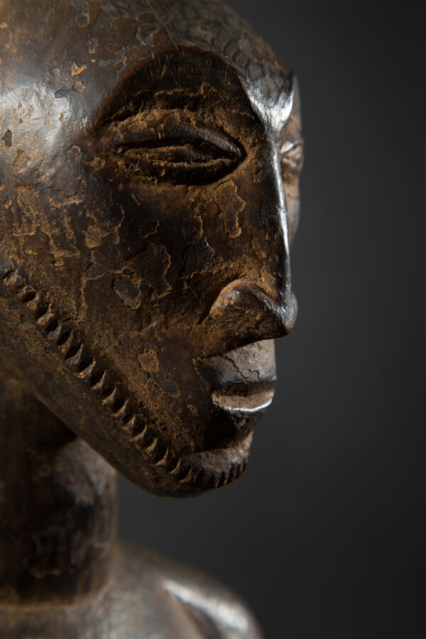 Hemba figure - Image 5