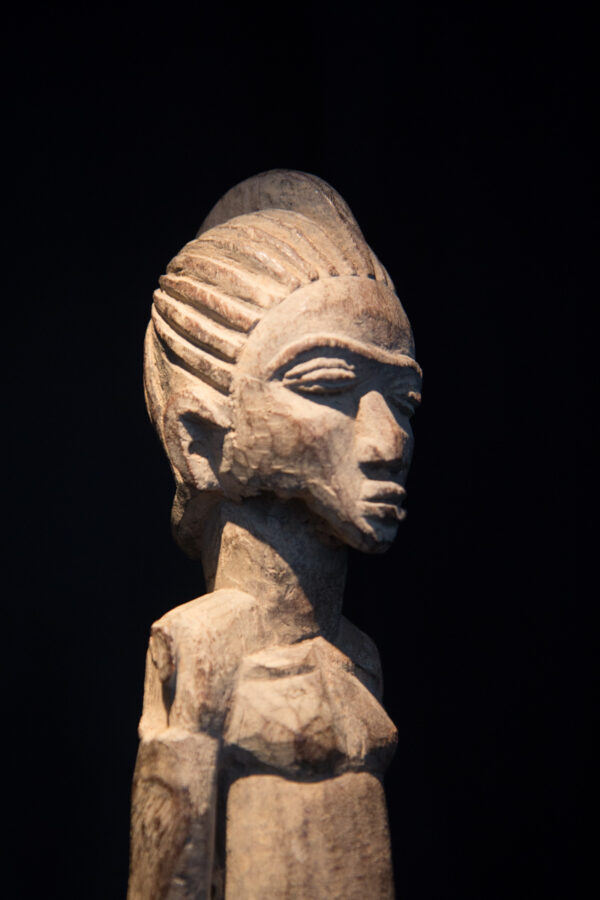 Thilbou manainni-sono human figure - Image 3
