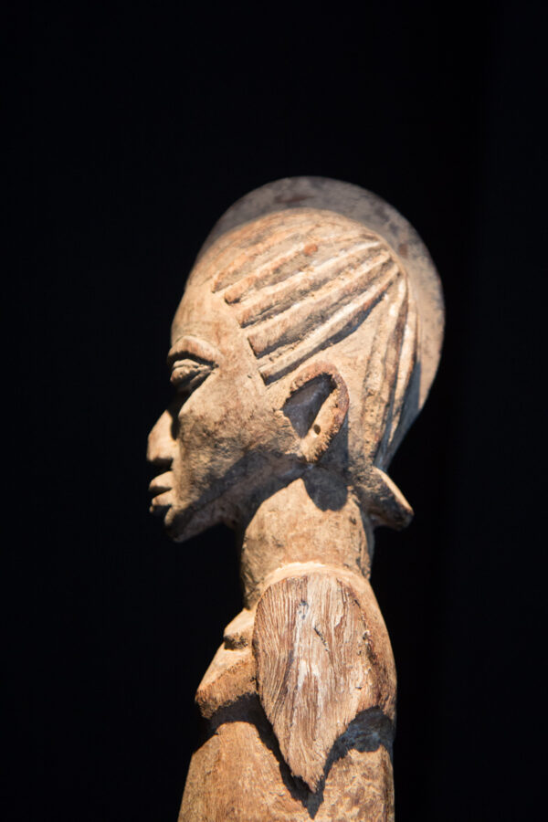 Thilbou manainni-sono human figure - Image 4