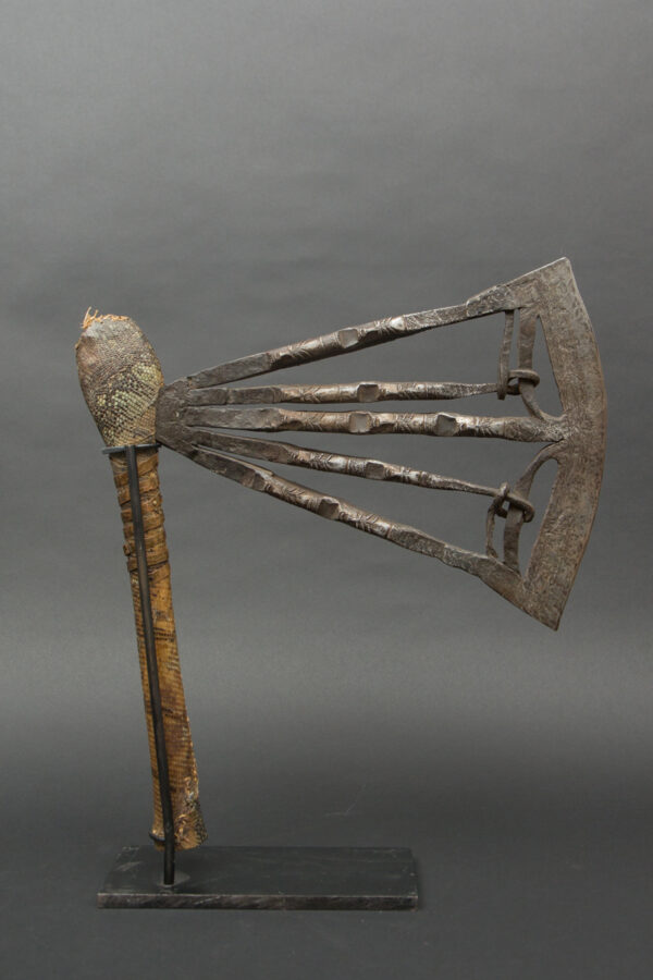 Songye axe - Image 2